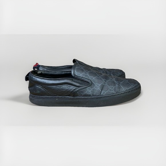 Gucci Men's GG Supreme Slip-On Shoes – Used, Visible Wear 6.5 - Picture 1 of 14